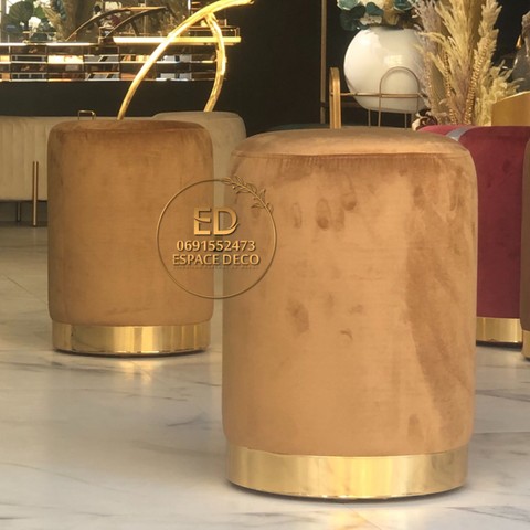 Pack deux tabourets européens + Table essentielle